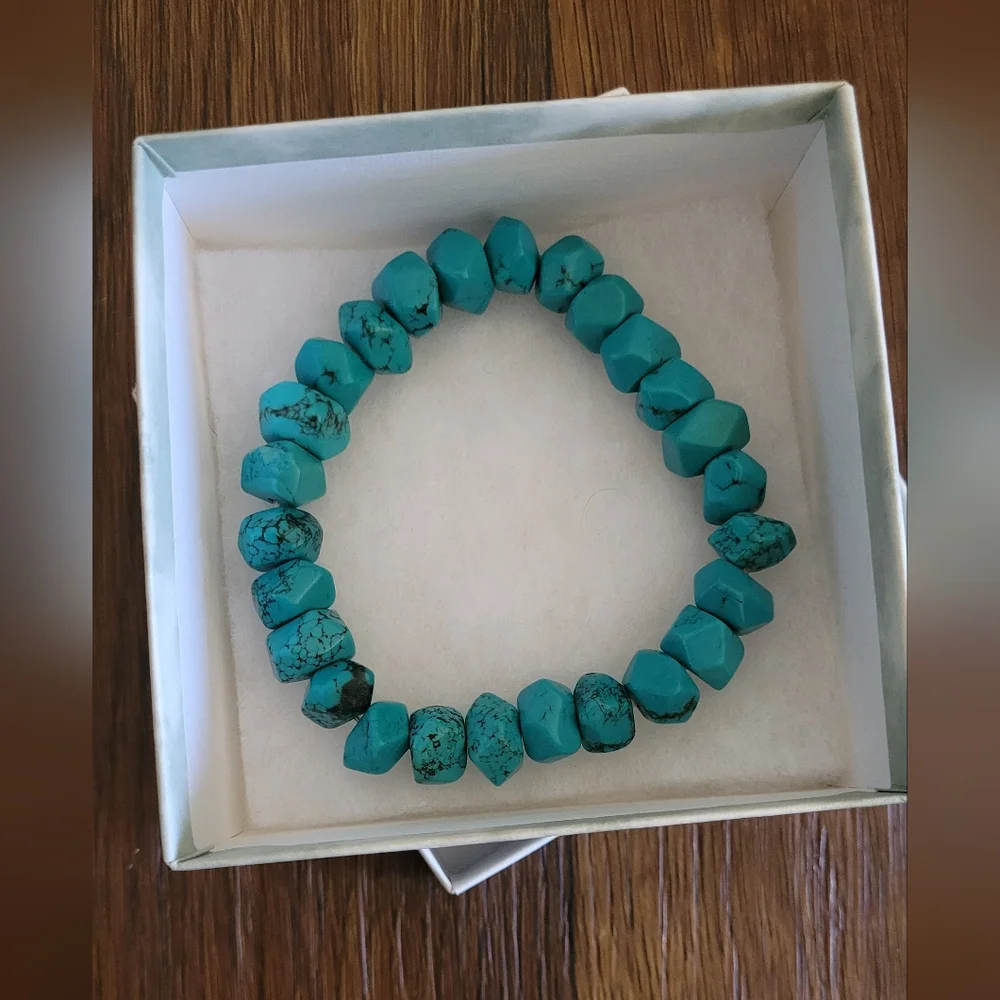 Marbled Turquoise Stacked Stone Stretch Bracelet - Picture 2 of 4